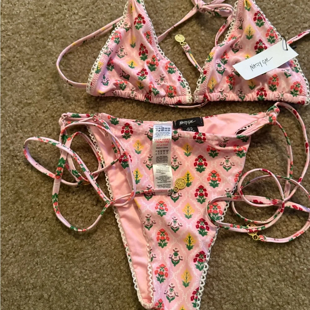 Lot of 4 Nasty gal bikinis all NWT Sz 14 floral, boho, tribal, lace